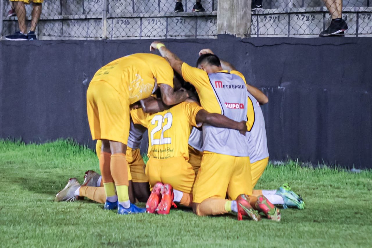 Brasiliense supera Globo nos pênaltis e se classifica pra terceira fase da Copa do Brasil