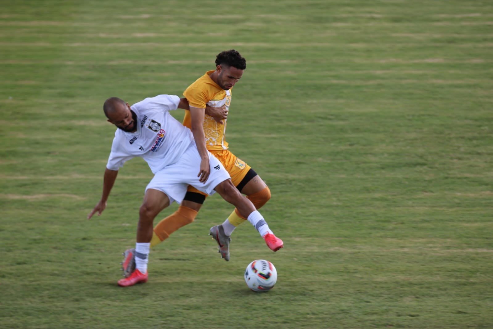 Em prévia da final, Brasiliense vence o Gato Preto