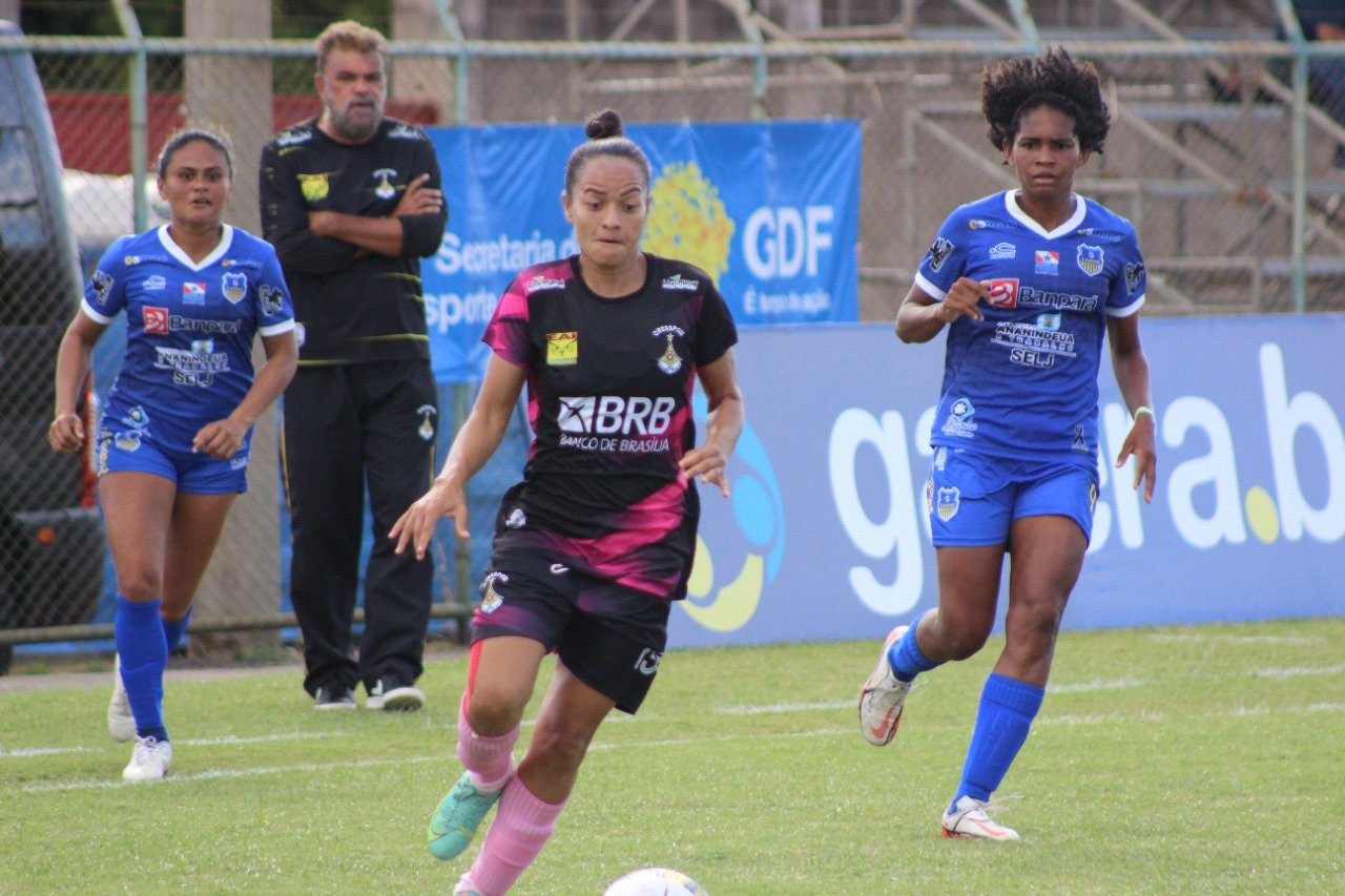 Cresspom sai na frente, mas apenas empata com Esmac