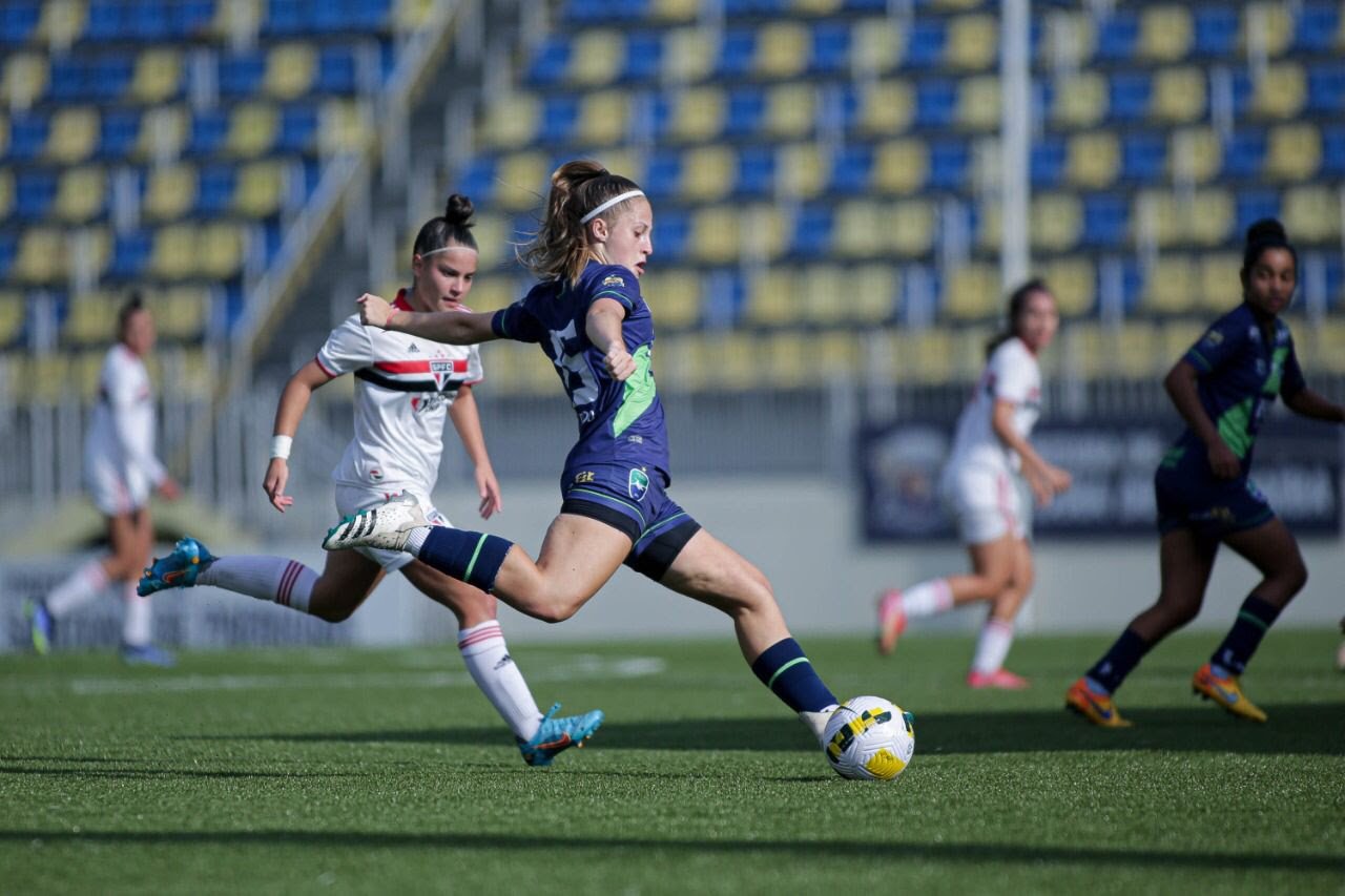 Manu Balbinot comemora classificação do Minas Brasília no Brasileirão Sub-20 e projeta segunda fase