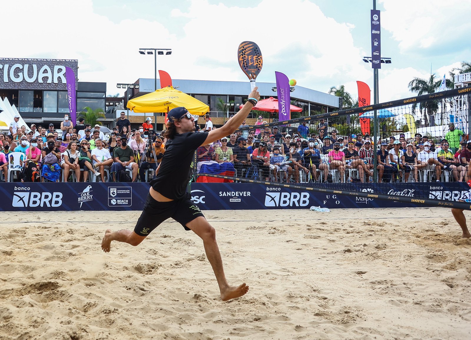 Beach Tennis é atração especial de lazer no feriado prolongado em Brasília