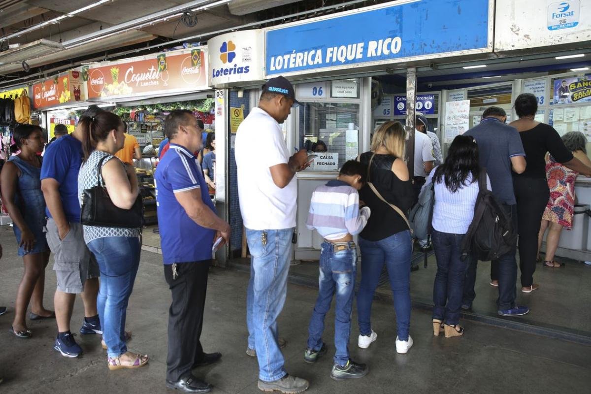 Ibaneis veta repasse da loteria distrital ao futebol