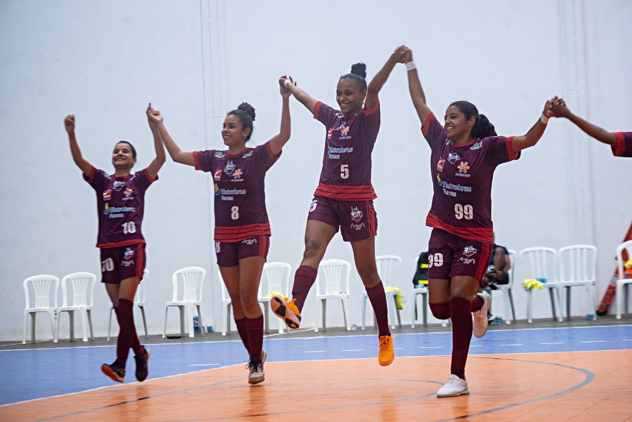 ADEF / IESB representa o Distrito Federal no futsal feminino dos Jogos Universitários