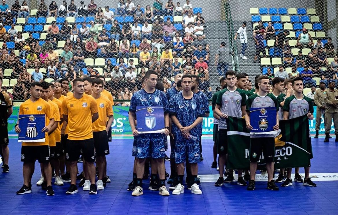 Três categorias do Brasília Futsal disputam competições