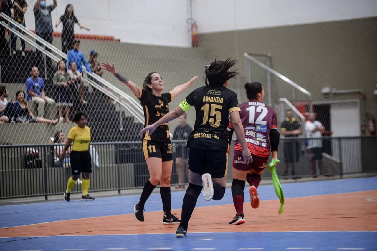 APCEF / ADEF fatura o hepta do Brasiliense de Futsal Feminino