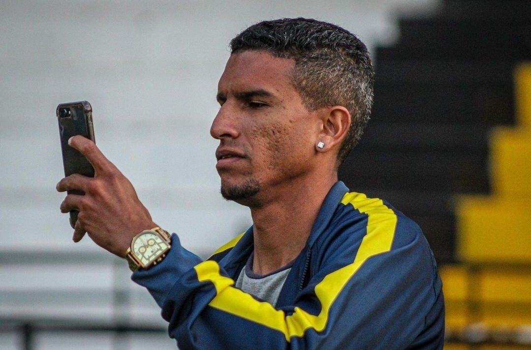 Paranoá repatria lateral esquerdo e já conta com 13 jogadores