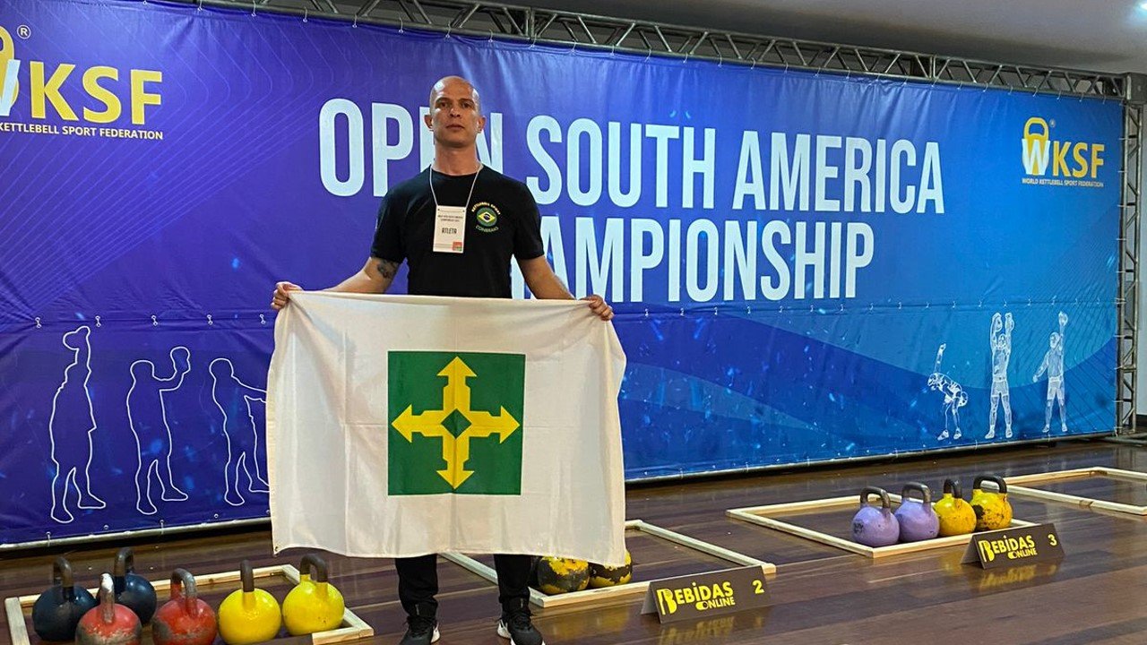 Raphael Andrade conquista o título brasileiro e sul-americano de Kettlebell Sport