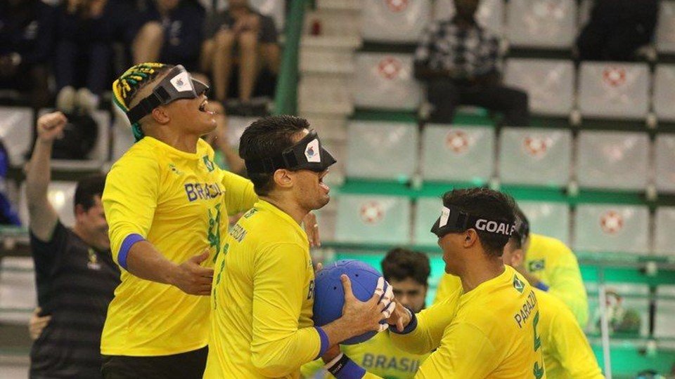 Com brasilienses em quadra, Brasil faz história no goalball