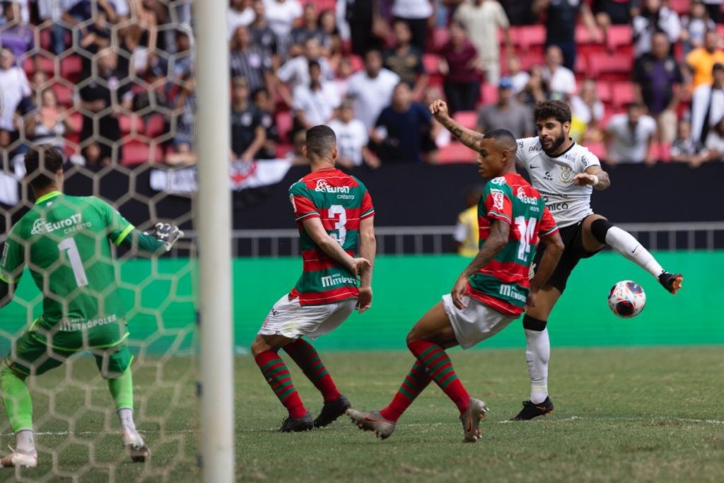 No Mané, Portuguesa e Corinthians fazem jogo de péssima qualidade técnica e ficam no 0 a 0