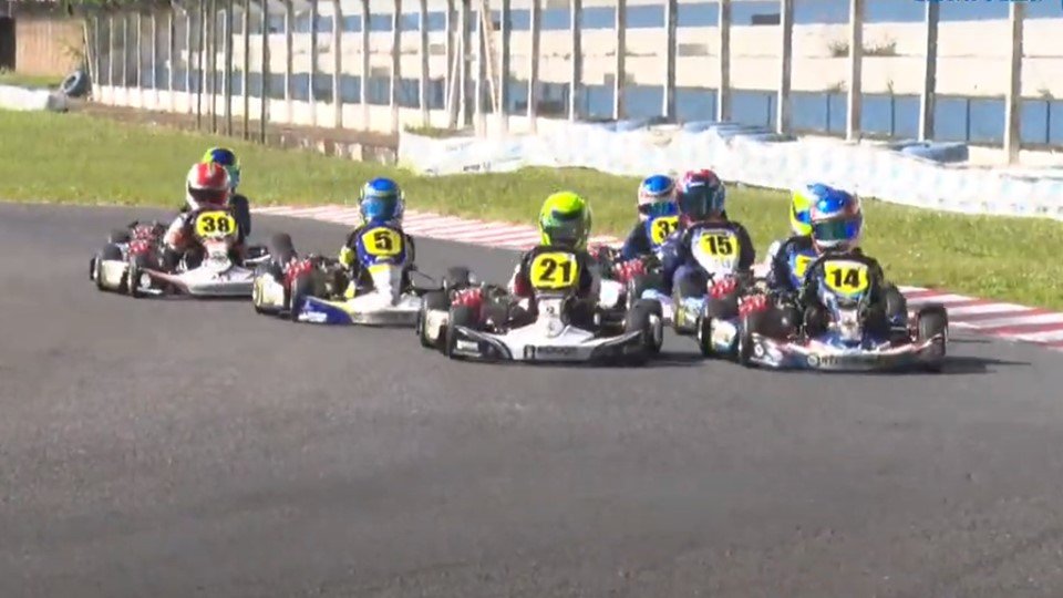 Com quase 50 pilotos, começou o Campeonato de Kart do DF 2023