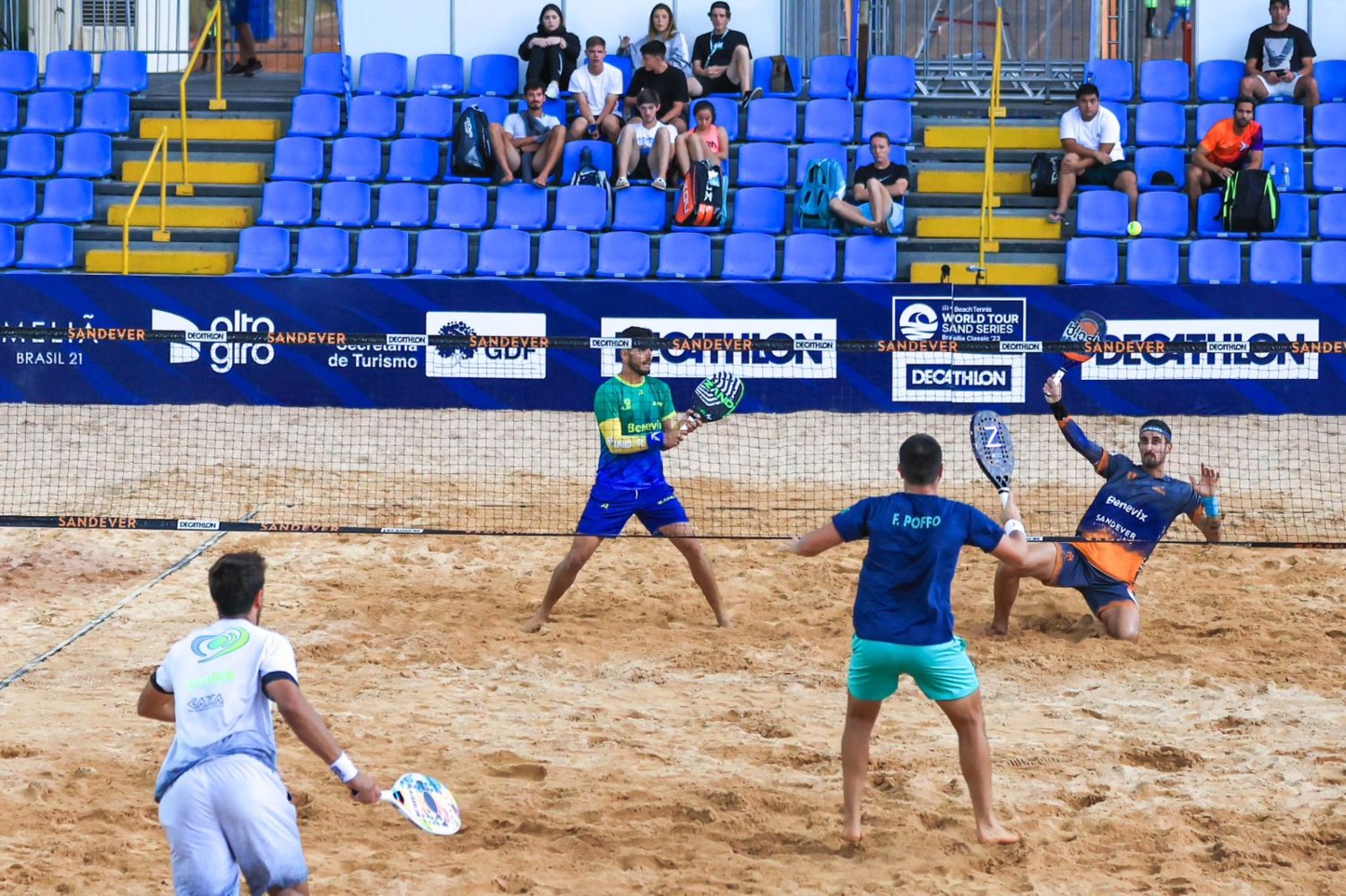 Beach Tennis: Sand Series Brasília Decathlon tem jogos de oitavas e quartas de final hoje
