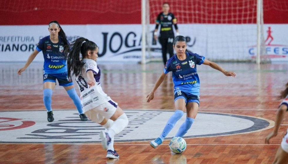 ADEF sai na frente do Cianorte-PR, mas acaba derrotada na Liga Feminina de Futsal