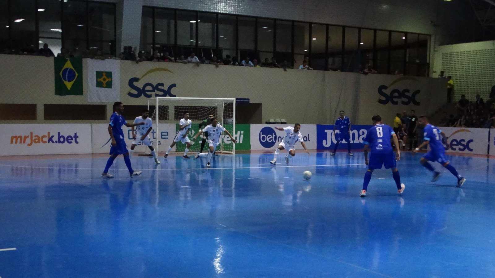 Brasília Futsal perde nos pênaltis e fica fora da final