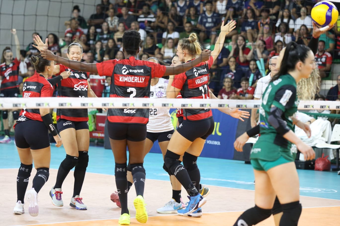 Brasília Vôlei se despede da Superliga com derrota para o  Sesc Flamengo