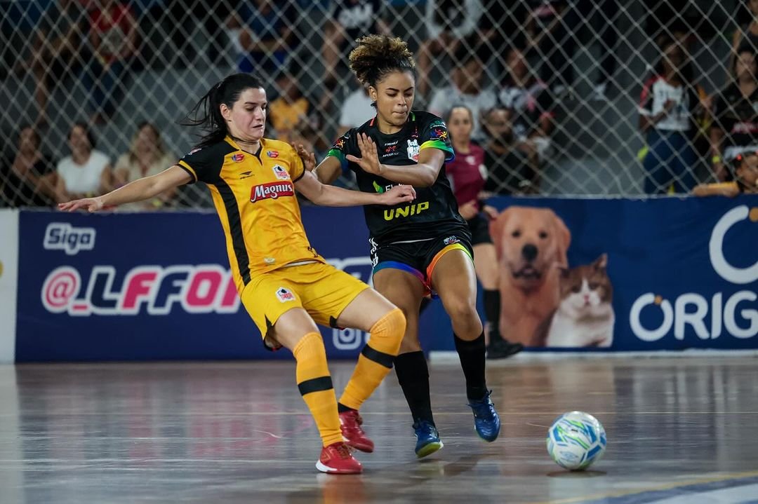 ADEF perde jogo de estreia da Liga Feminina de Futsal