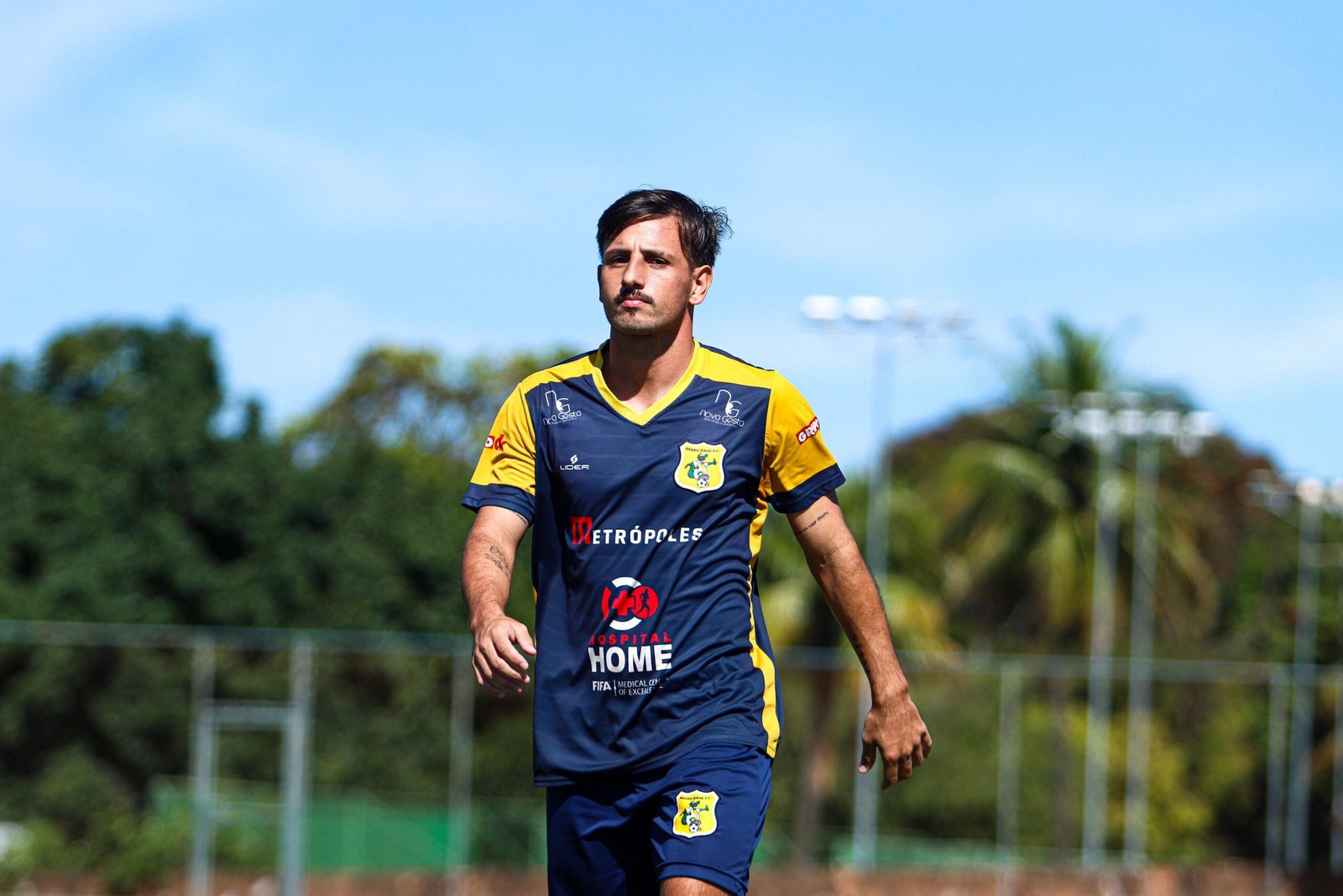 Brasiliense contrata volante campeão pelo Gama em 2015