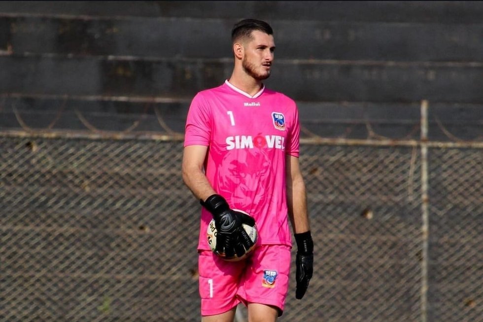 Samambaia contrata goleiro Henrique Marchesan ex-Ceilândia