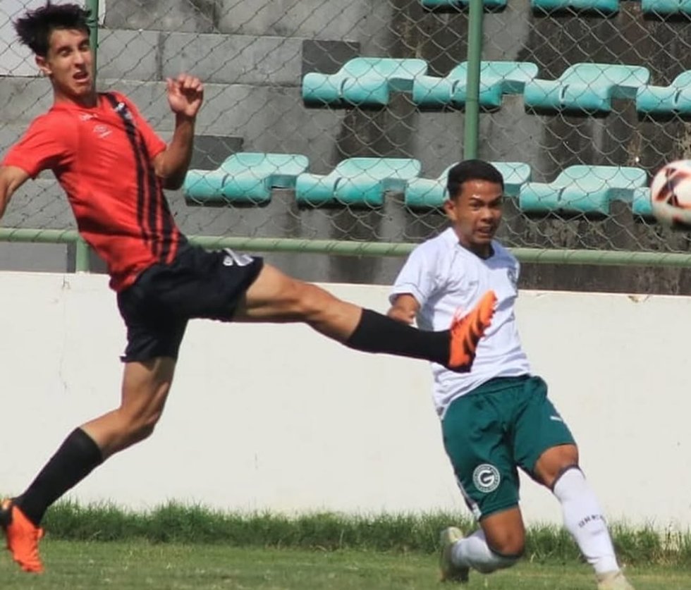 Em jogo eletrizante, Furacão vence Goiás nos pênaltis e vai pra final da Supercopa Capital