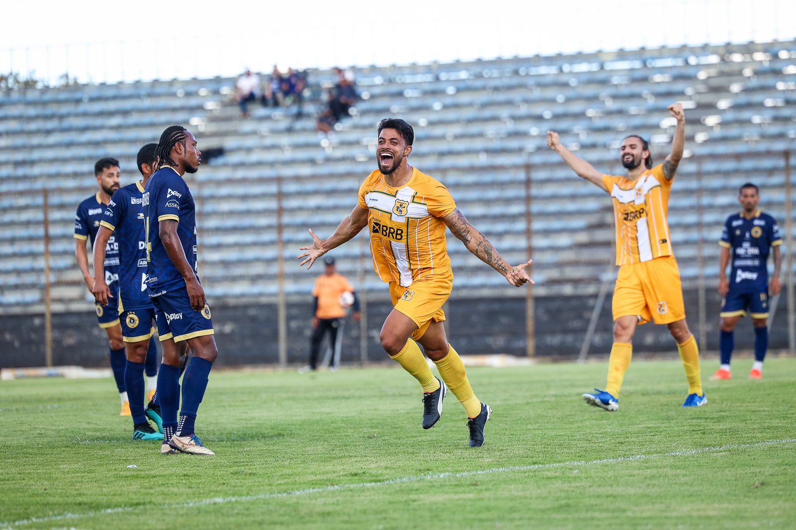 Brasiliense vence, avança em primeiro e elimina o Paranoá