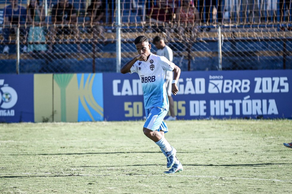 Real Brasília vira placar sobre o Legião e escapa do rebaixamento