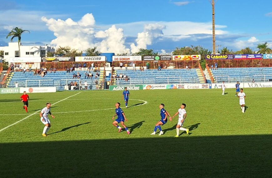 Ceilândia vai a Goianésia, faz bom jogo e conquista a vitória