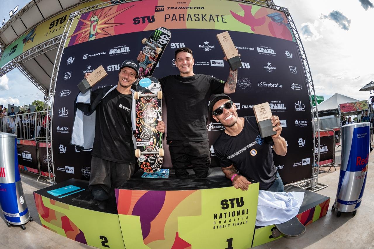 Felipe Nunes leva etapa de Brasília e título de 2025 do Circuito Transpetro STU Paraskate