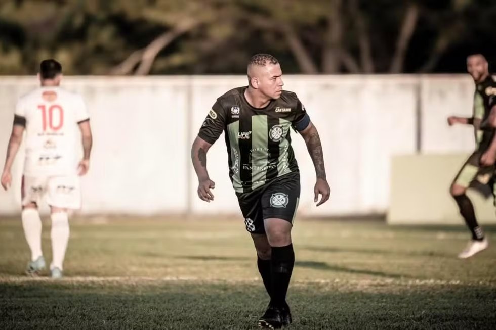 Centroavante Walter, aquele mesmo, é o mais novo reforço do Samambaia