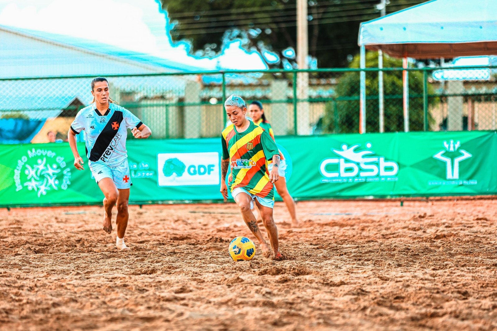 Supercopa do Brasil Beach Soccer tem segundo dia de disputas acirradas e muita emoção