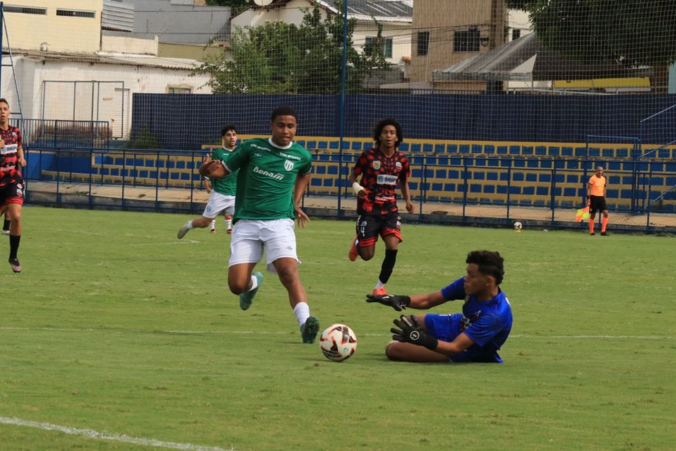 Jogos equilibrados marcam terceiro dia da Supercopa Capital