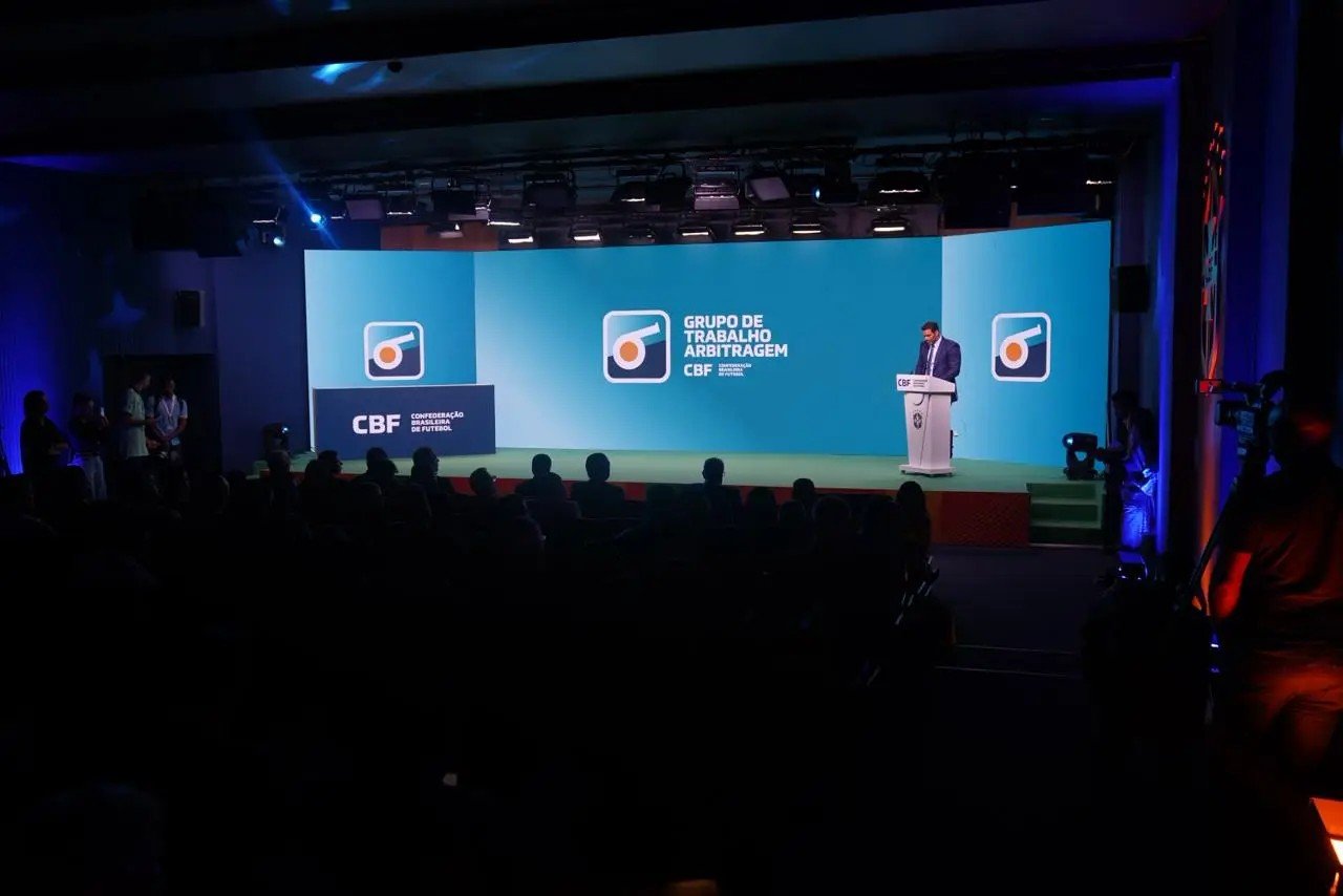 Com dupla do DF, CBF anuncia profissionalização da arbitragem
