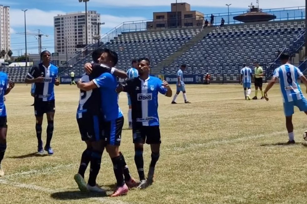 Capital vence a primeira no Candangão diante da Aruc