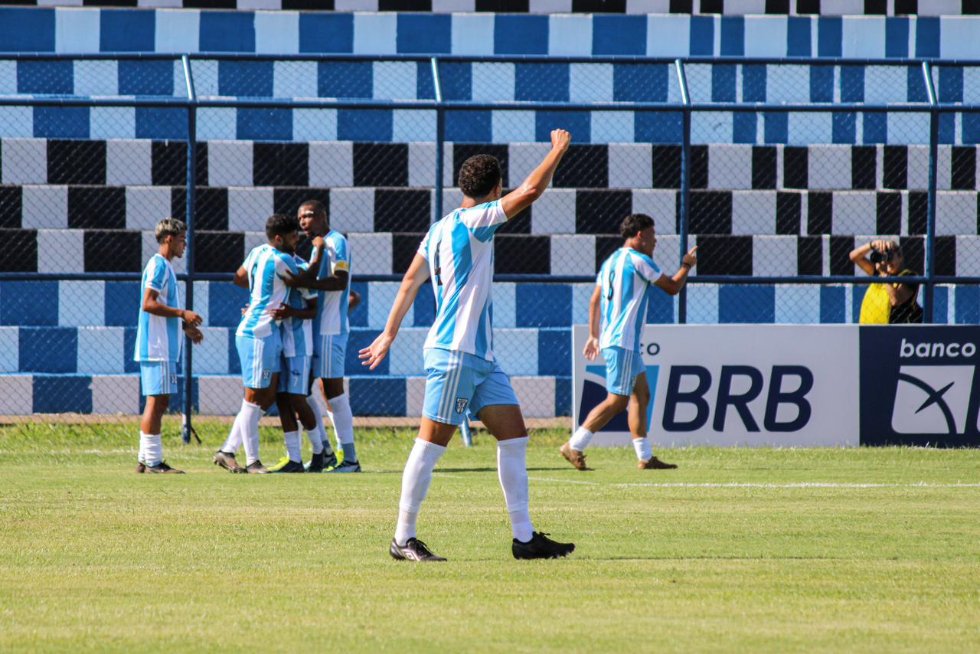 Aruc surpreende o Paranoá e arranca a primeira vitória no Candangão