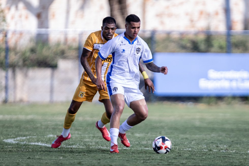 Empate sem gols marca duelo entre Real Brasília e Brasiliense