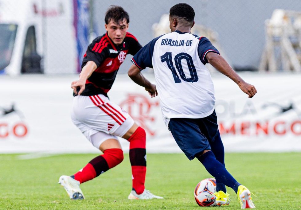 Sem surpresas, Flamengo goleia Penharol pela Copa do Brasil Sub-17