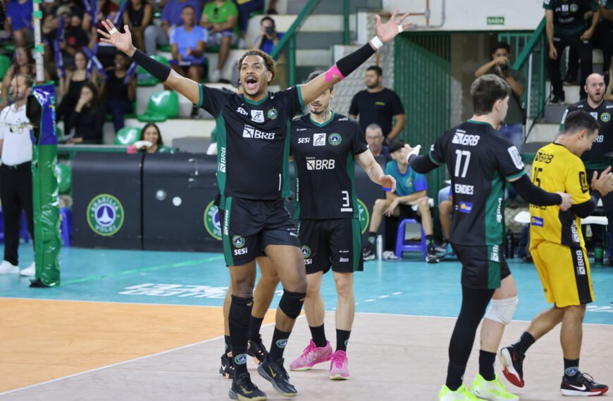 Brasília Vôlei vira sobre Montes Claros e sai na frente na semifinal
