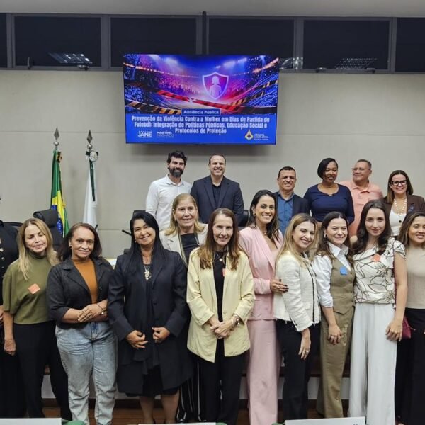 Martins Machado promove debate sobre prevenção à violência contra mulheres em dias de futebol