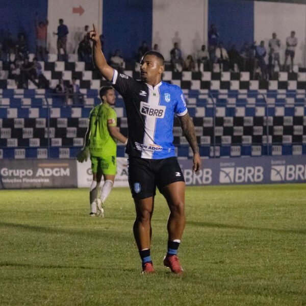 Em jogo movimentado, Capital vence o Primavera no JK