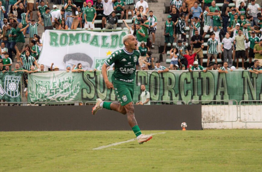 Gama vence Ceilândia de virada e é o primeiro finalista do Candangão 2026