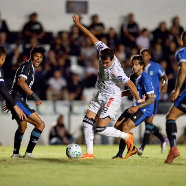Capital é derrotado pelo campeão paranaense e é eliminado da Copa do Brasil