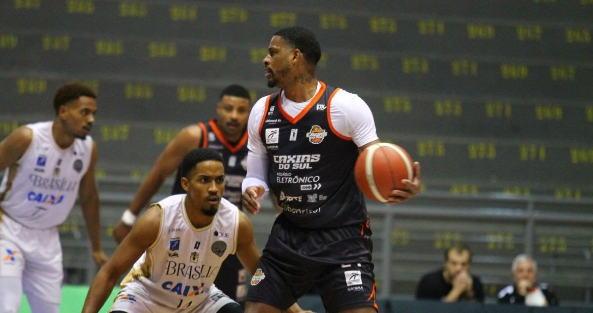 Com emoção até o fim, Brasília perde para Caxias no jogo 3 dos playoffs do NBB