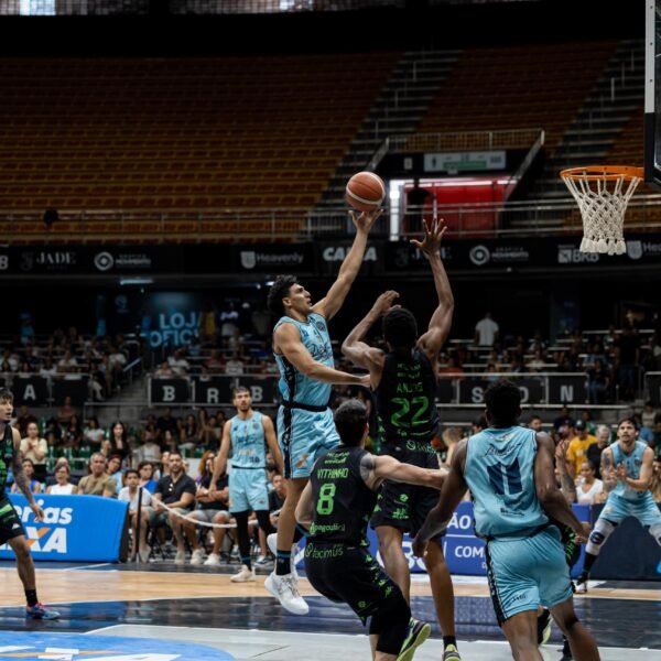 CAIXA Brasília Basquete encerra temporada regular com vitória dominante e garante mando de quadra nos playoffs