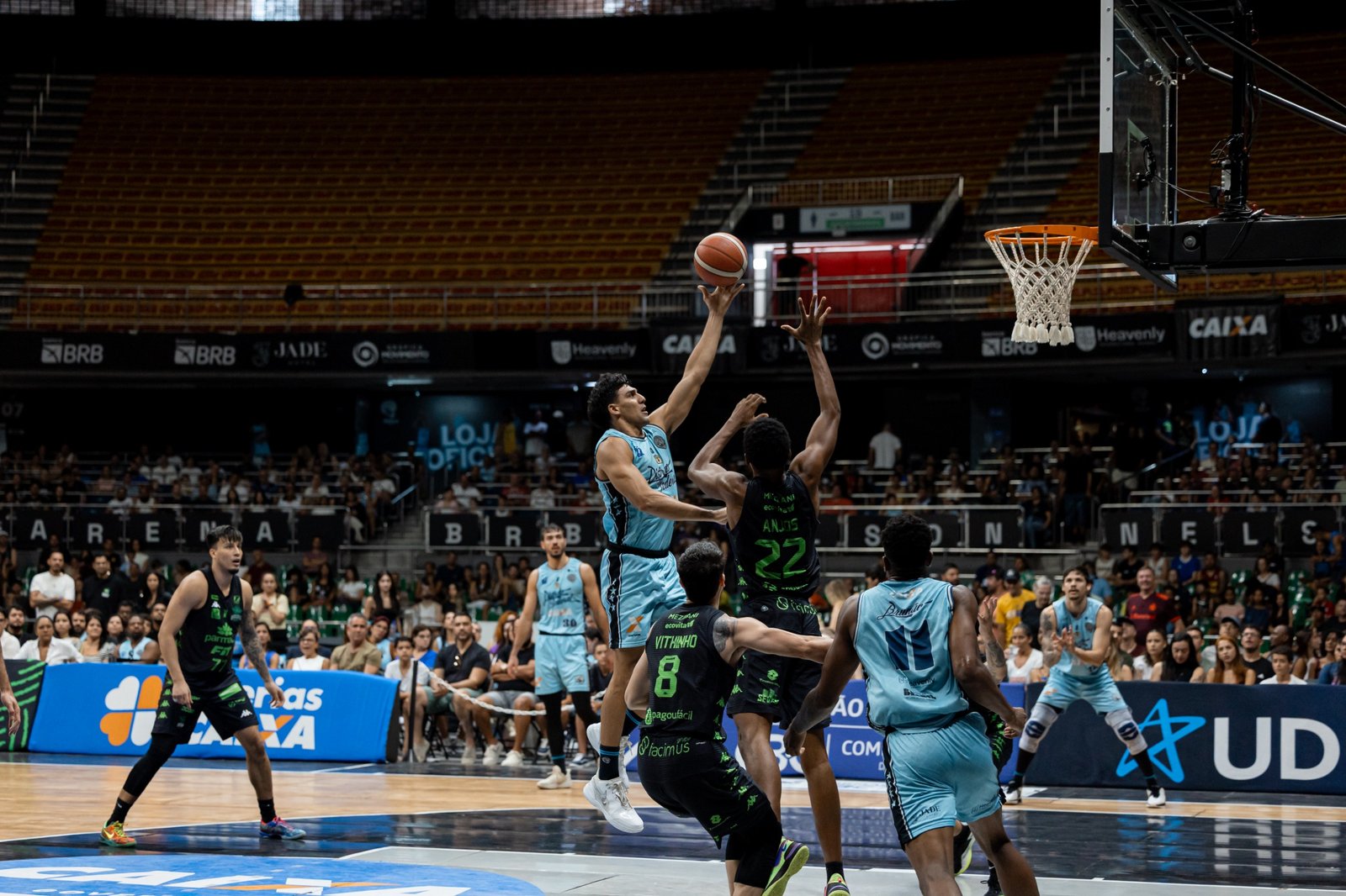 CAIXA Brasília Basquete encerra temporada regular com vitória dominante e garante mando de quadra nos playoffs