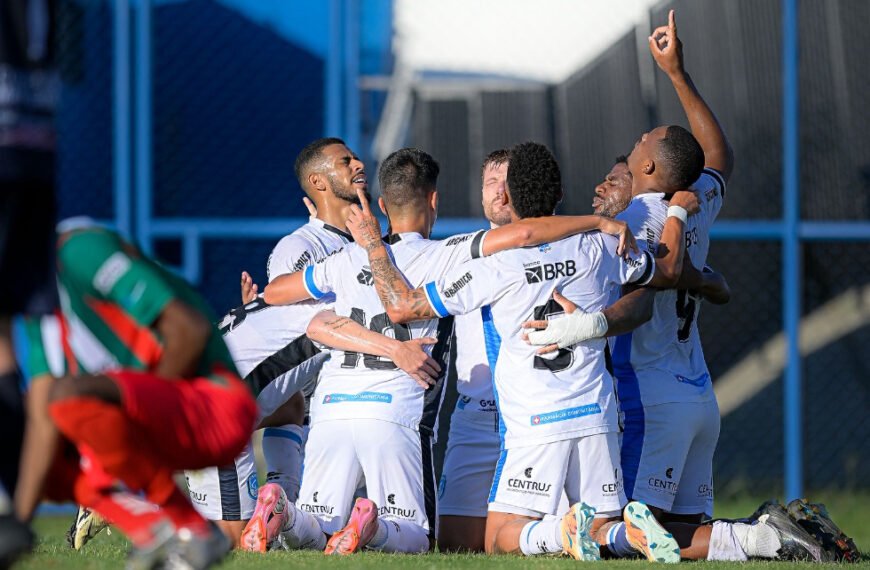 Capital joga mal, perde chances, mas vence e lidera grupo na Série D