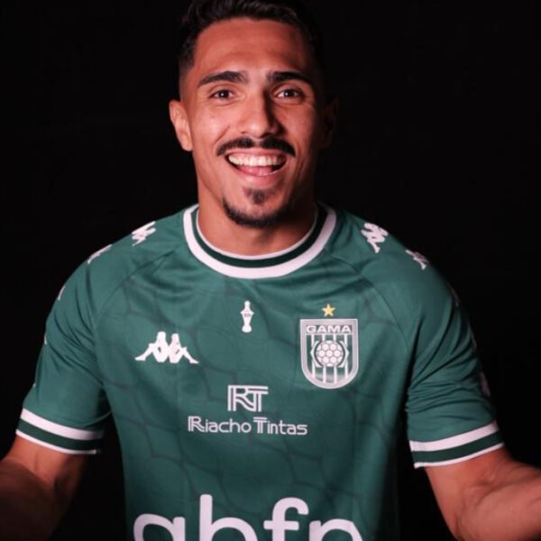 De volta à família – Meia William Jr. acerta seu retorno ao Gama