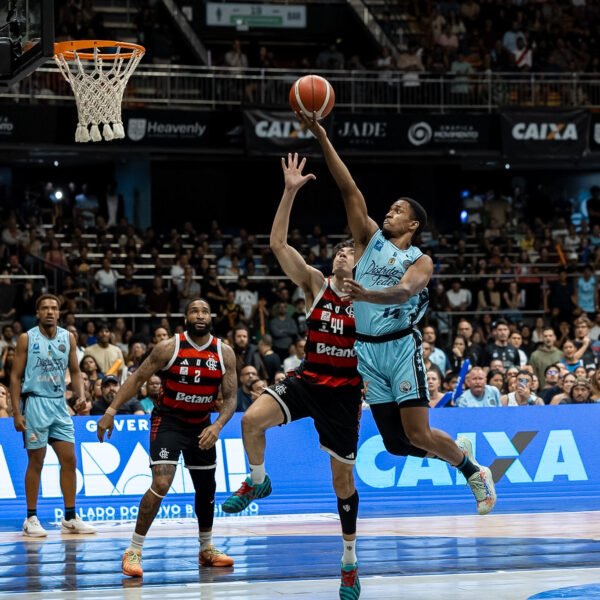 Brasília vence o Flamengo em primeiro jogo das quartas