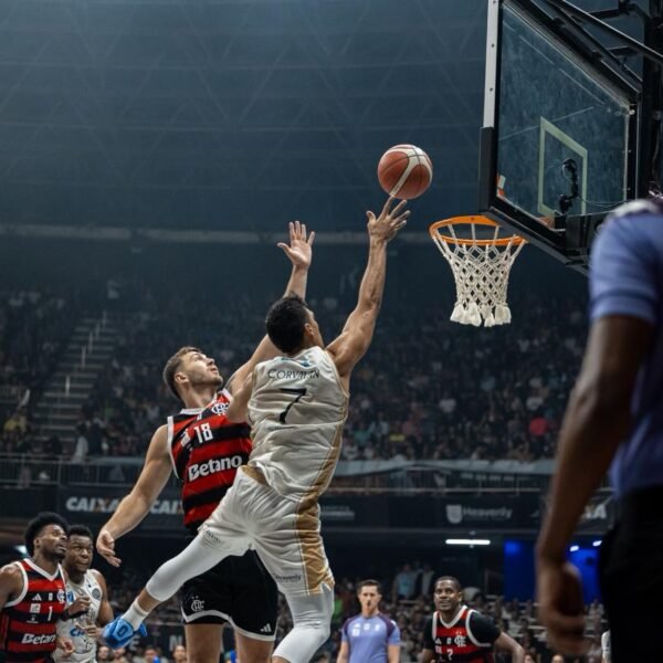 Brasília derrota Flamengo e vai à semifinal do NBB após 10 anos