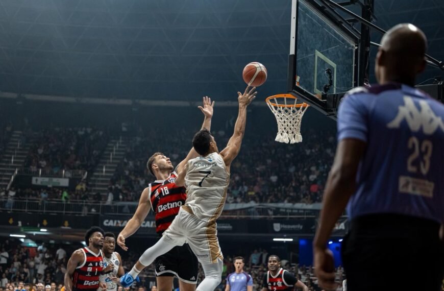 Brasília derrota Flamengo e vai à semifinal do NBB após 10 anos