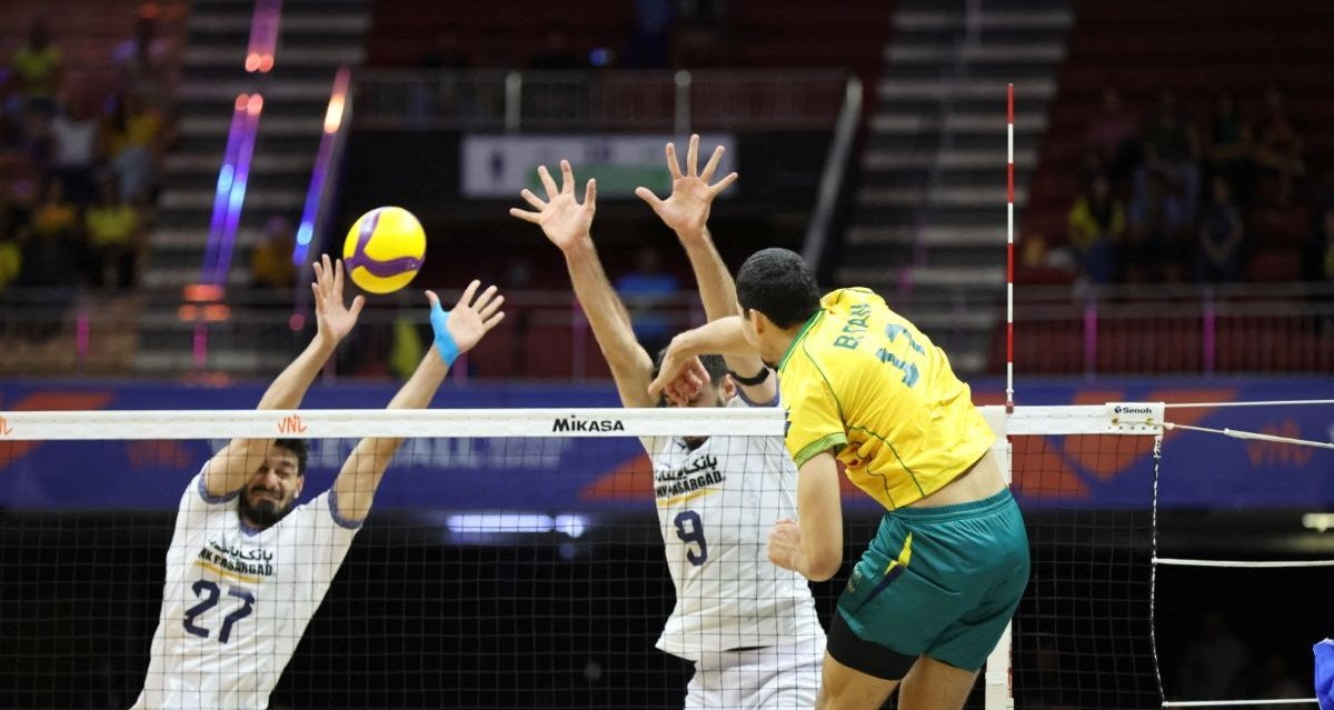 Com apoio da torcida brasiliense, Brasil vence o Irã na estreia da VNL