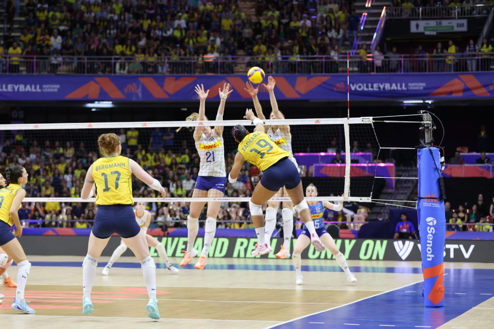 Confira como foi o primeiro dia da VNL em Brasília 