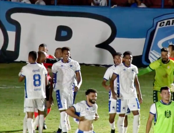 Capital vence o Nacional no JK, mas acaba eliminado nos pênaltis